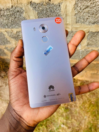 huawei-mate-8-big-1