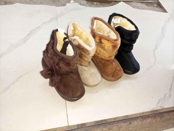 kids-winter-boots-25-30-big-0