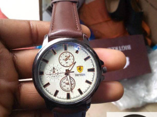 CLASSIC WRIST WATCH FOR SALE