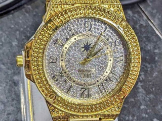 CLASSIC WRIST WATCH FOR SALE