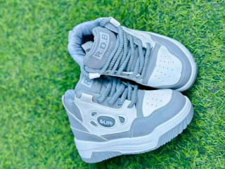 SNEAKERS FRO SALE