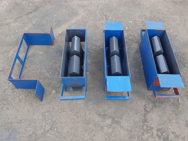 46-and-8-block-moulds-big-1