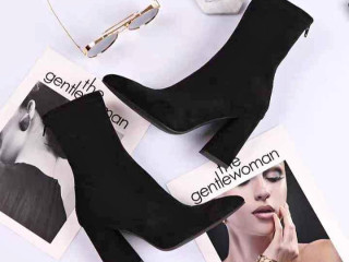 ANKLE BOOTS