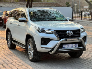 2021 TOYOTA FORTUNER AUTO 4X4