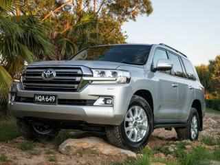 2019 TOYOTA LANDCRUISER 200