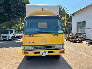 2005 Hino Ranger 5 Ton Containerized Truck