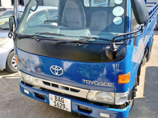 TOYOTA DYNA TRUCK FOR SALE