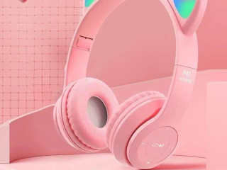 Car ear eirless headphones