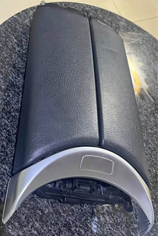 mercedes-c-class-arm-rest-centre-console-big-0