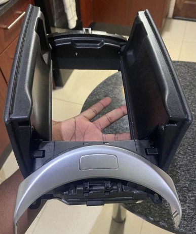 mercedes-c-class-arm-rest-centre-console-big-1
