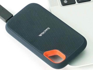 New Portable Sandisk 1TBSSD