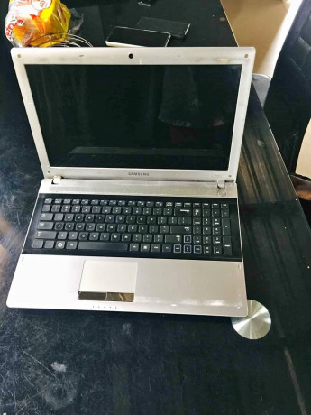 samsung-laptop-for-sale-big-0