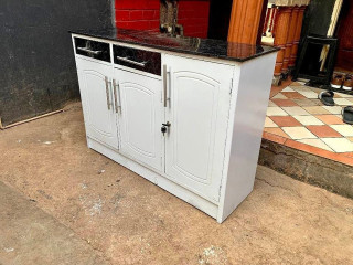 KITCHEN BASE FOR SALE
