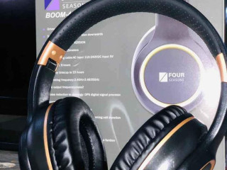 BOOM 4 HEADPHONES