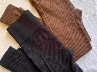 RIBBED LEGGINGS
