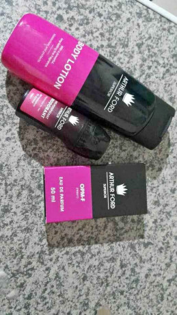 arthur-fold-perfumes-and-rollo-big-1