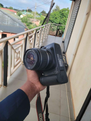 canon-camera-big-1
